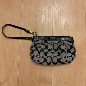 Y2K Style Coach Black and Grey Small Wristlet